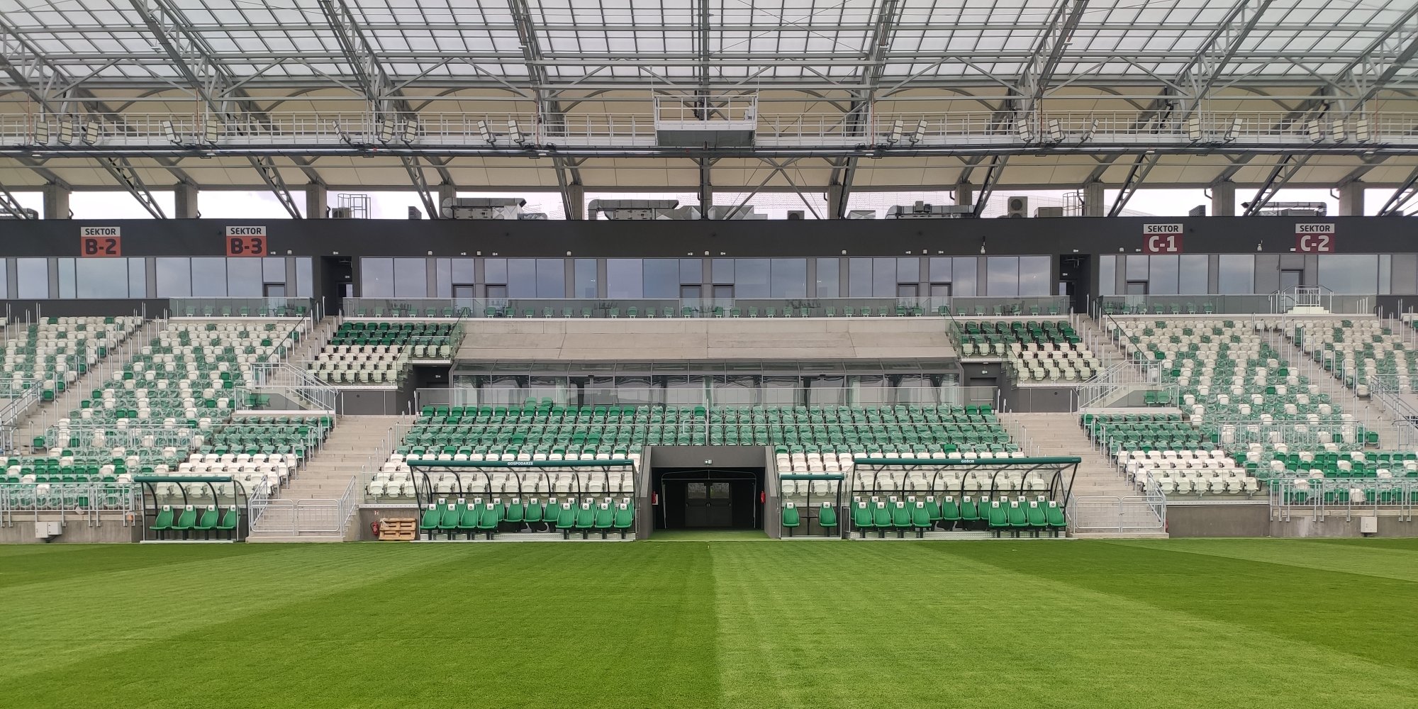 Stadion piłkarski - widok na trybuny